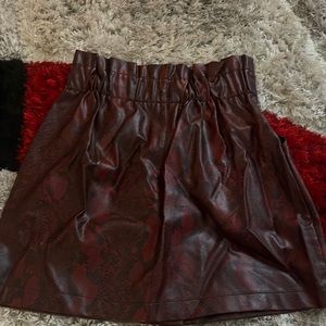 Zara buttoned snaked leather mini skirt